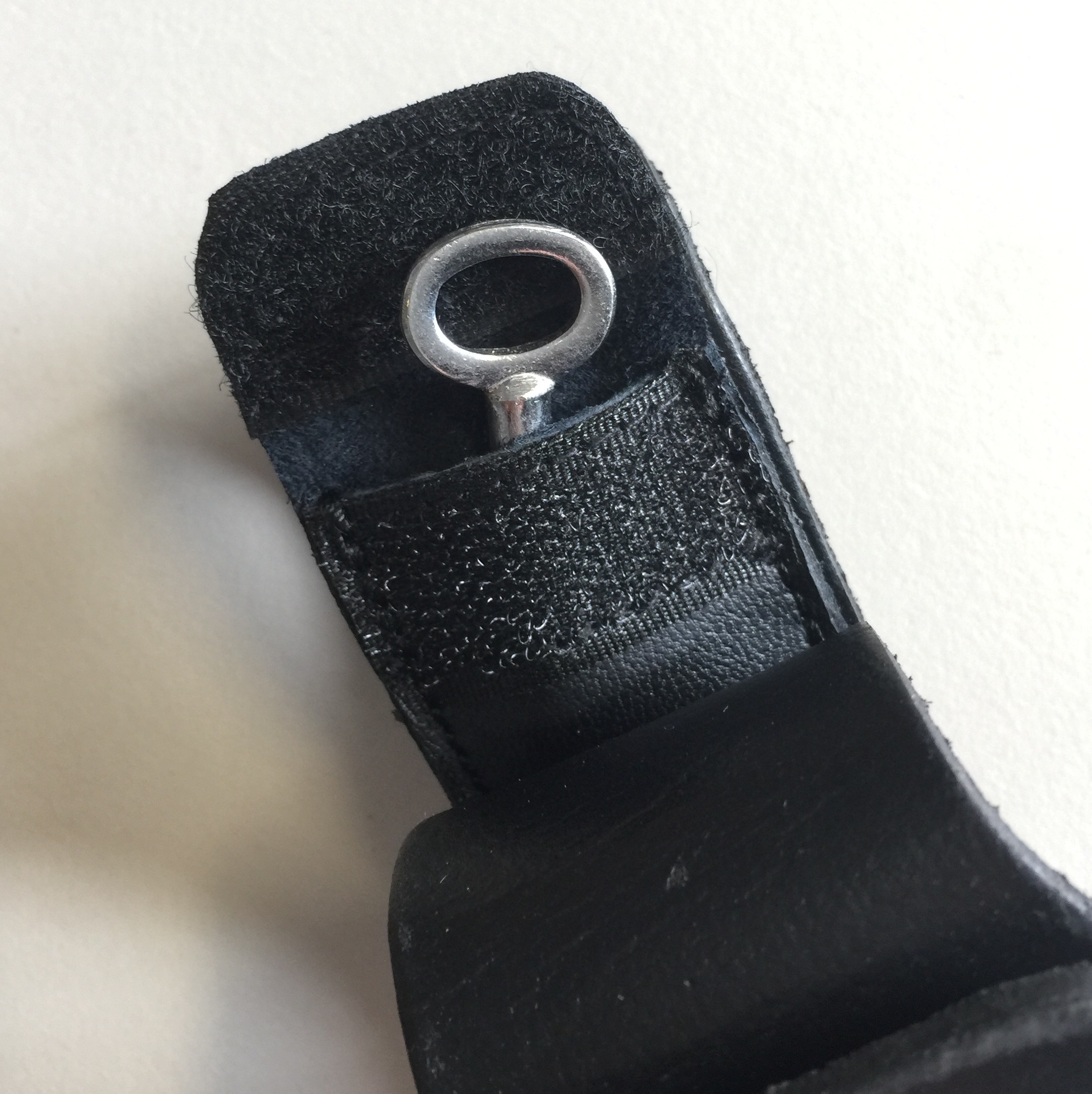 Belprotect Handschellenholster aus Leder